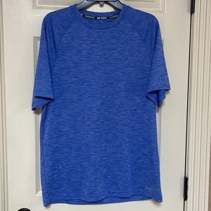 SB Tech cool play top. Great condition! Size large